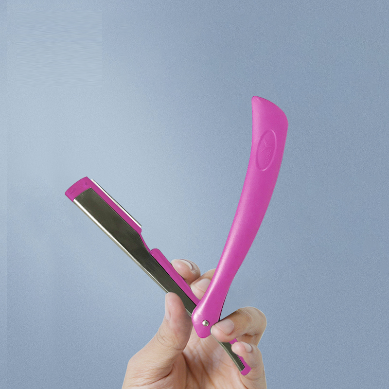 Rasierergriff aus Kunststoff mit 74 Klingen